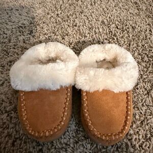 Warm Tan and White Kids Slippers